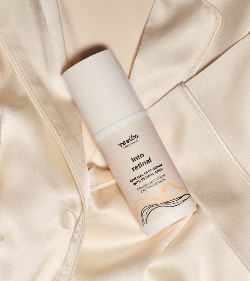 Into Retinal odnawiające serum z retinalem 0,05%