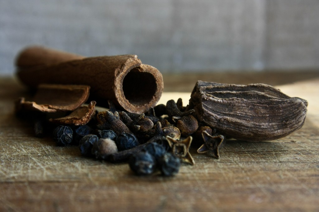 spices-390547_1920